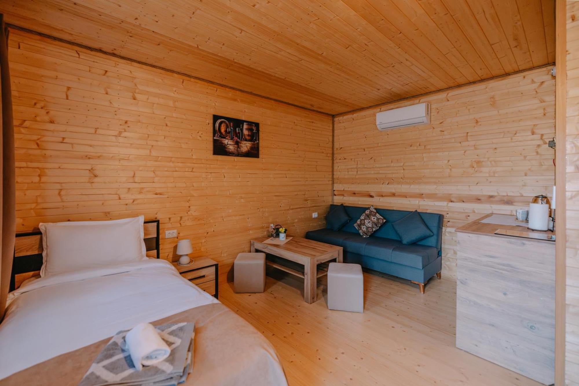 Chateau Ateni Cottages Gori Extérieur photo